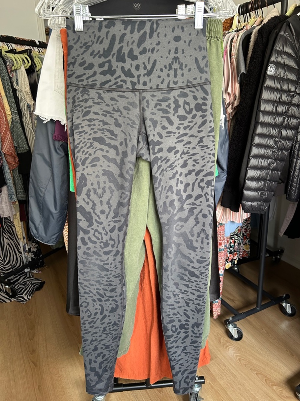Lululemon Full Length Leggings. Fold over waist. No size tag. Best for size 4.